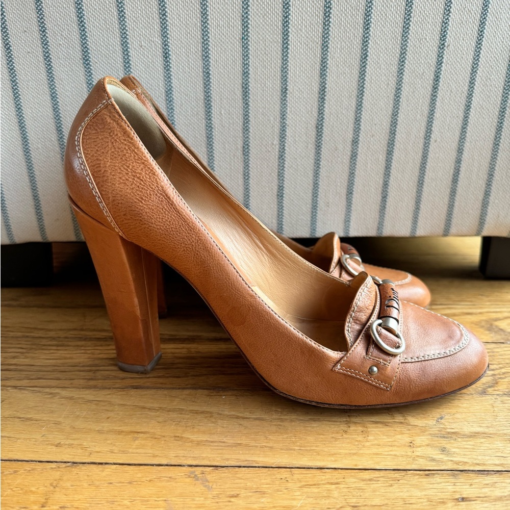 Dior Logo Pumps in Camel Leather European Women’s Size 39/U.S. 8.5